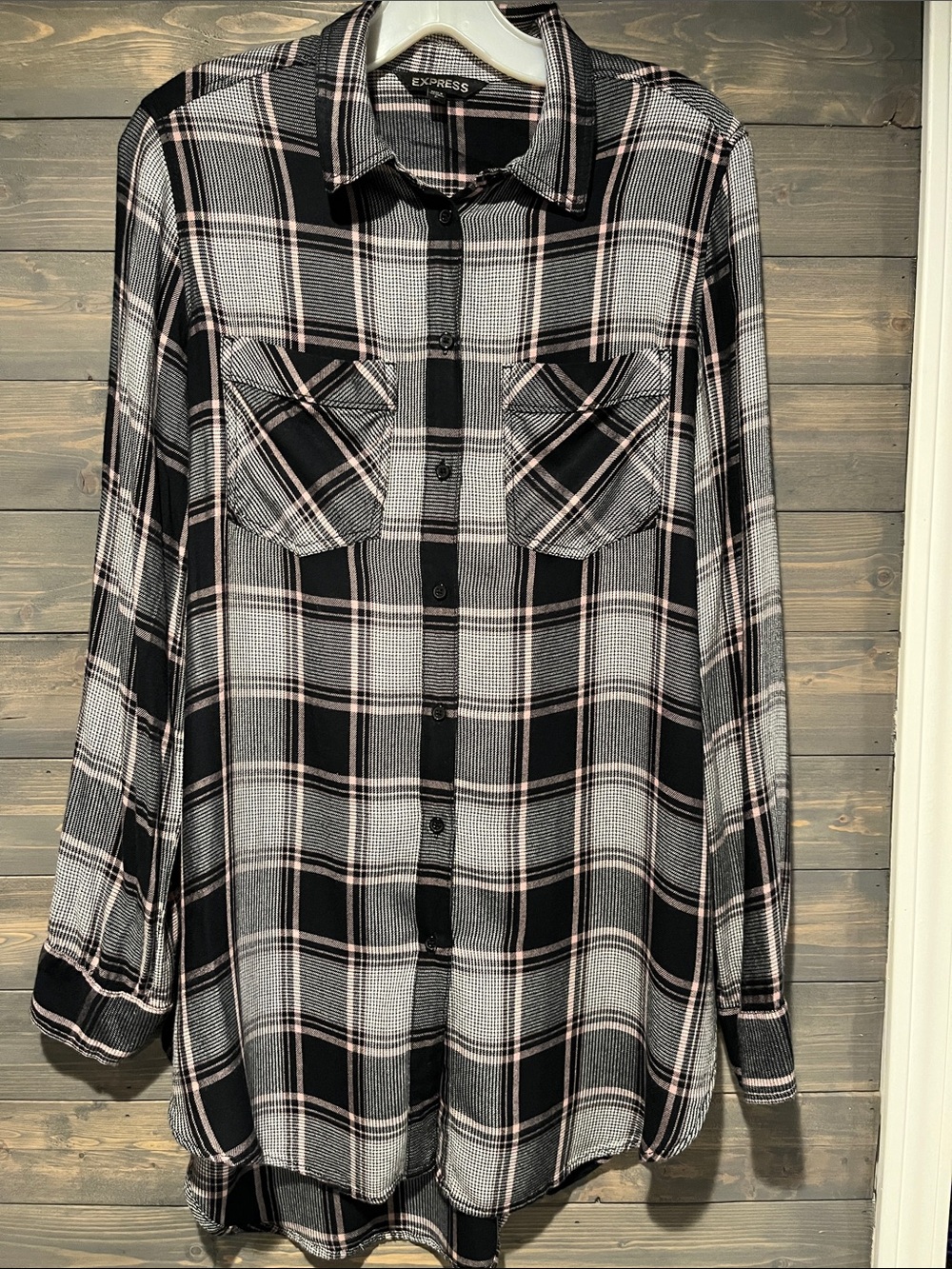 New Express Black, White & Light Pink Plaid Button-Down Shirt S